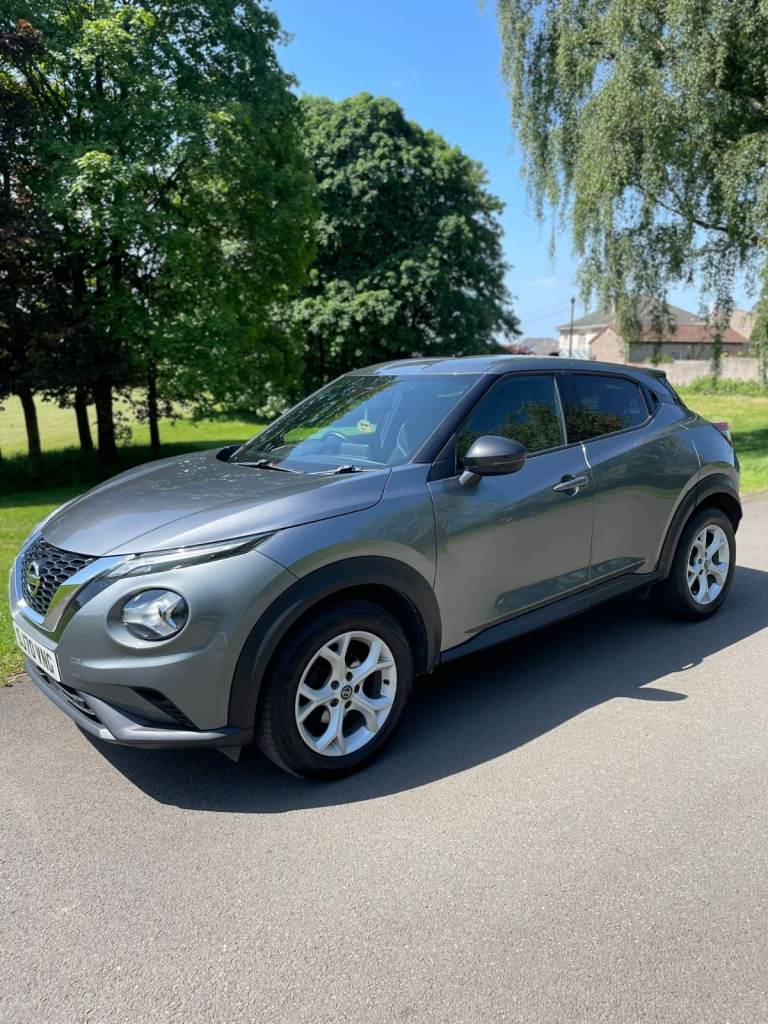 Nissan Juke N-connecta Dig-t 5 door hatchback / 1.0 petrol / only 44733 miles