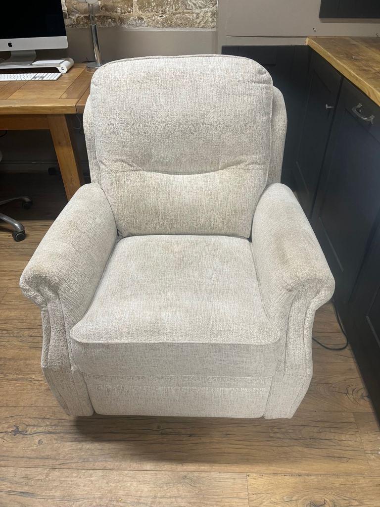 Electric Powered Riser Armchair