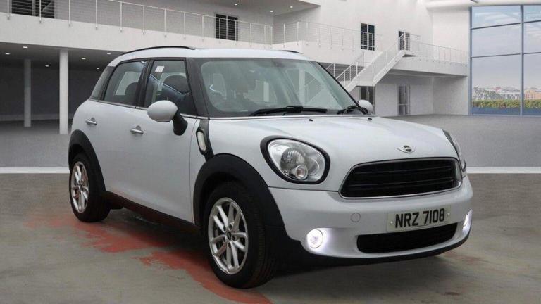 MINI COUNTRYMAN 1.6 Cooper D Business Edition Euro 5 (s/s) 5dr 2014