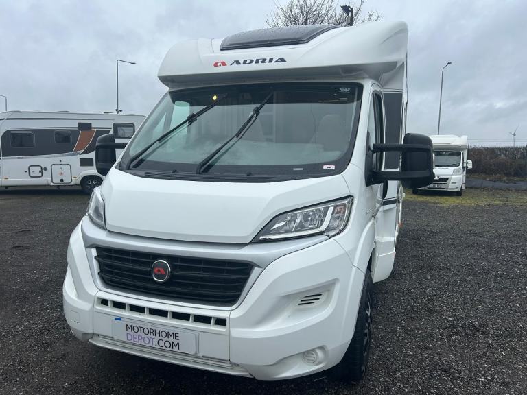 Adria Coral 670sl, twin bed, manual, garage, motorhome for sale