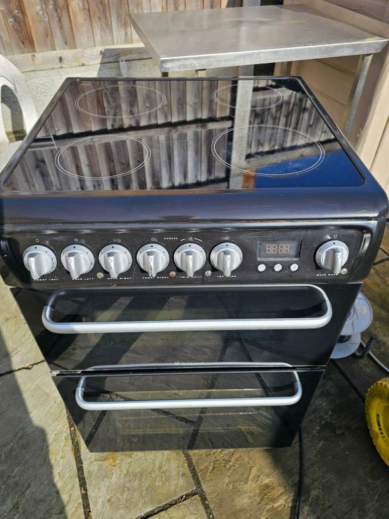 Hotpoint 60cm electric fan assisted cooker install available today