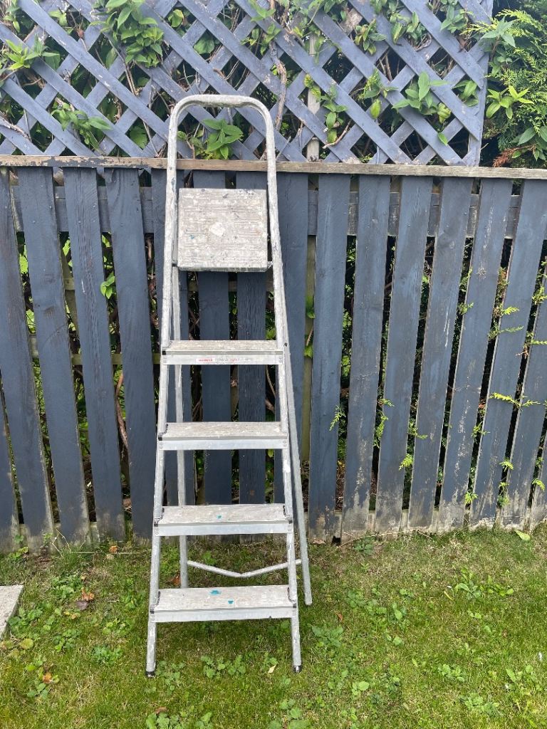Step Ladders 