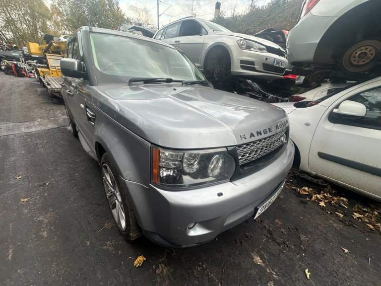  LAND ROVER RANGE ROVER SPORT 2012 3.0 DIESEL BREAKING FOR PARTS