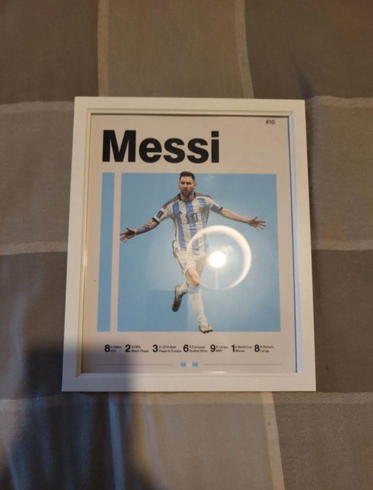 Framed Messi Football Print – White Frame, Excellent Condition