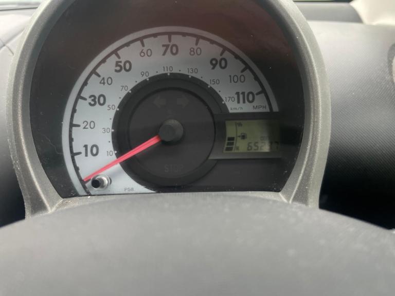 CITROEN C1 1.0 VIBE 56 REG YELLOW 3 DOOR GENUINE 65296 MOT JULY 9TH 2026 TAX £20 LOW INSURANCE