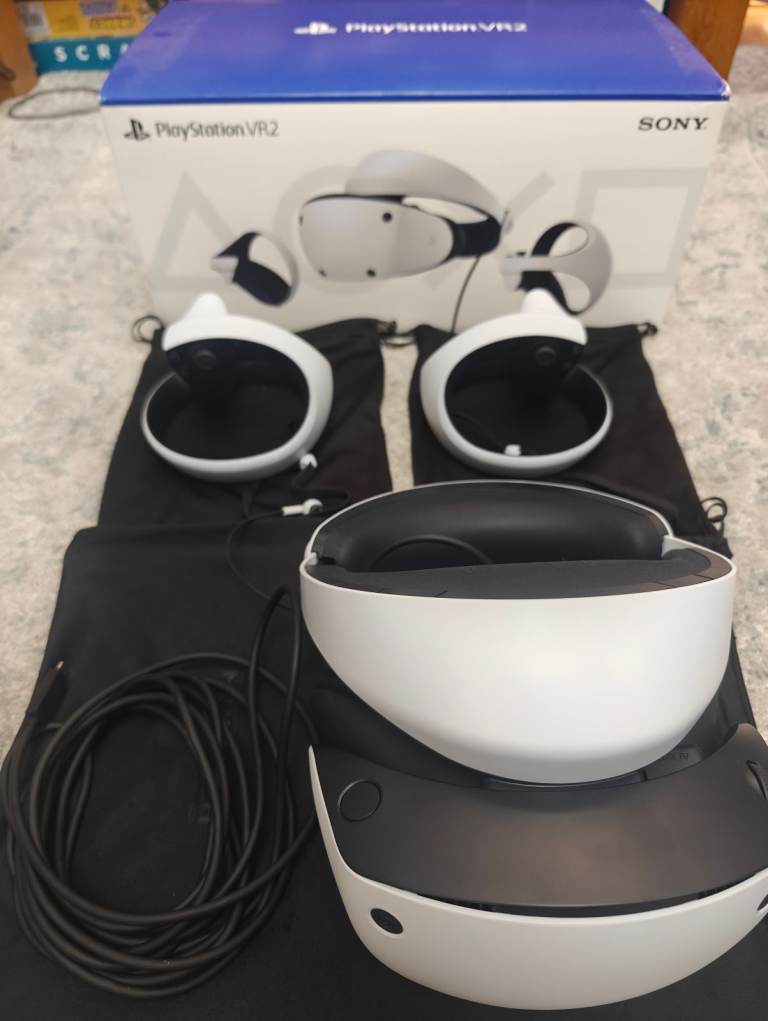 PSVR2 - Almost Brand New