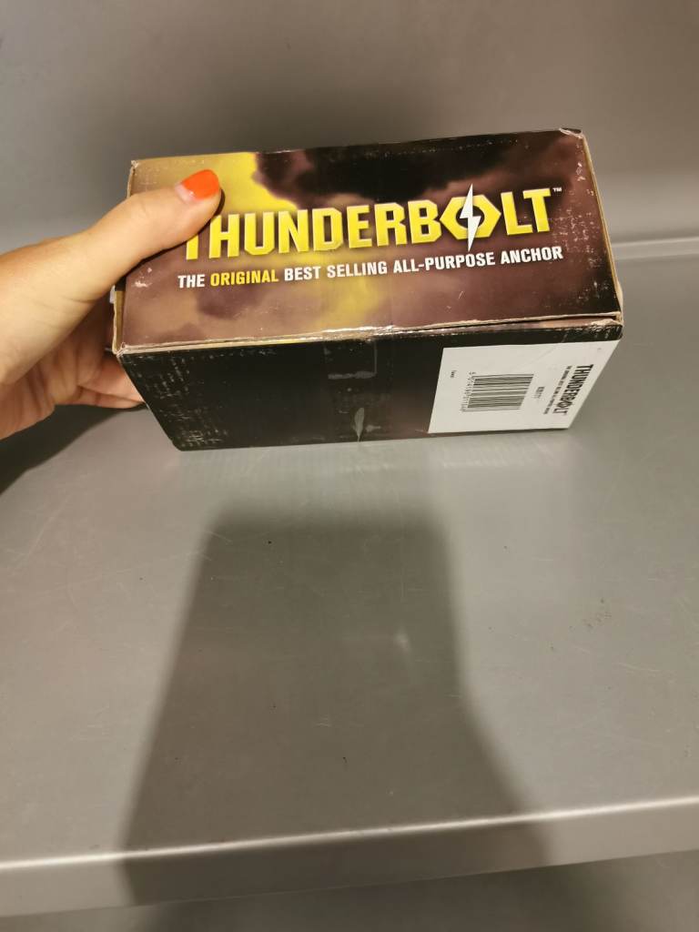 Thunderbolt all purpose anchor m16x150 box of 10