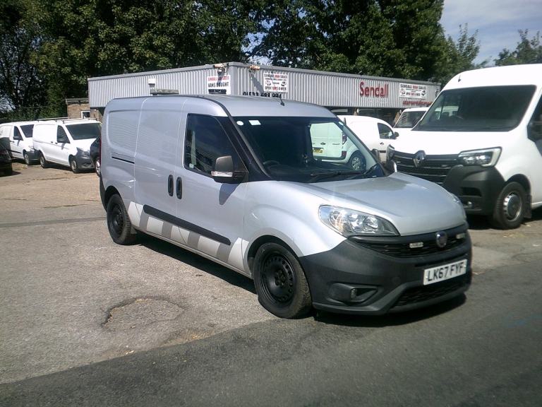 Fiat DOBLO 1.6 MAXI,2017 REG,67 REG,SILVER,ONLY 77,000 MILES,1 OWNER VAN