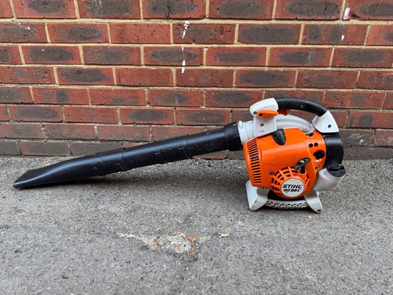 Stihl BG86C petrol blower 