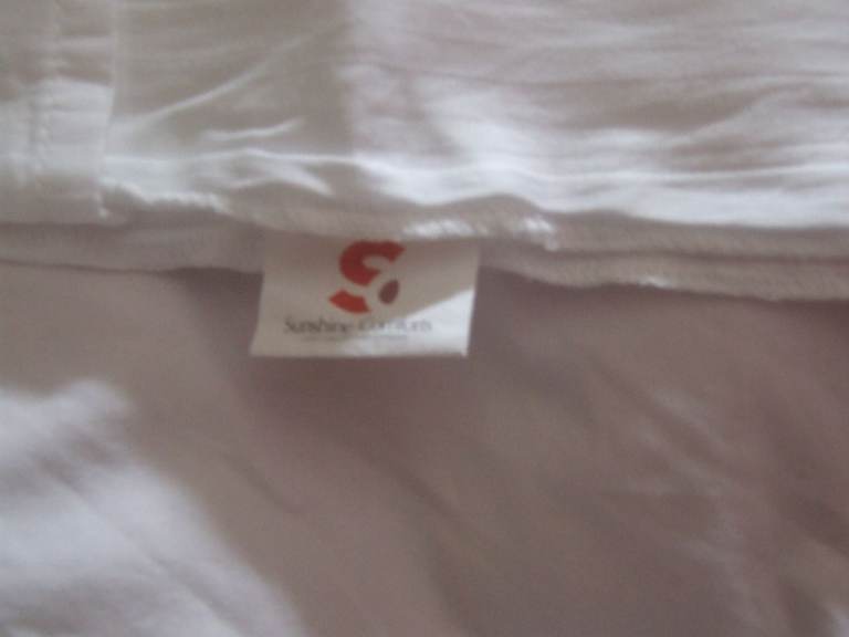 image for White Egyptian Cotton King Size Duvet Cover Set x 2-New