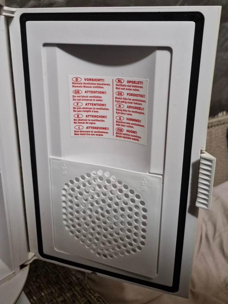 Retro Budweiser can fridge good clean working condition