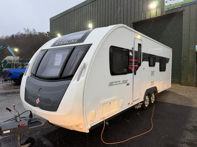 2015 STERLING ECCLES SE CORAL - 6 BERTH CARAVAN 