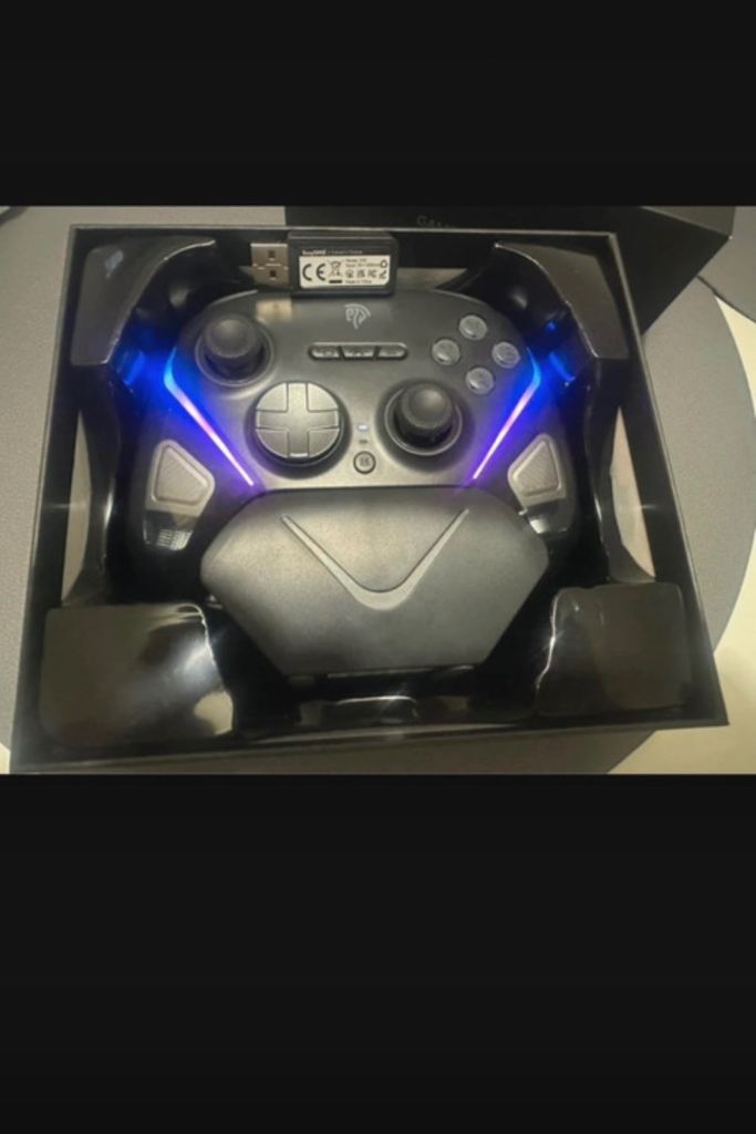 EasySMX D10 Multiplatform Gaming Controller – Brand New