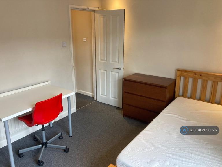 3 bedroom house in Dover Street, Southampton, SO14 (3 bed) (#2656925)