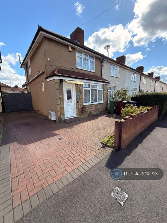 3 bedroom house in Verney Road, Dagenham, RM9 (3 bed) (#3012313)