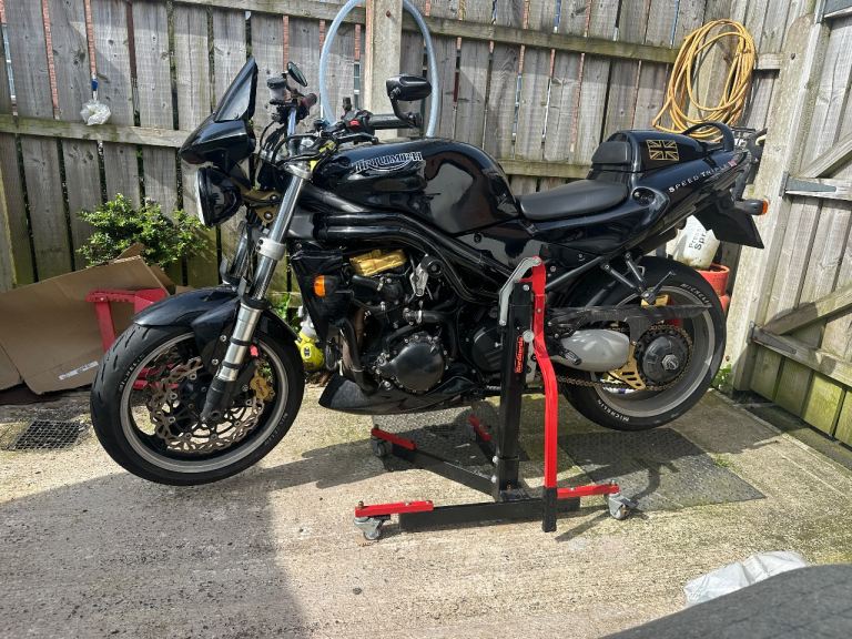 Triumph Speed Triple 