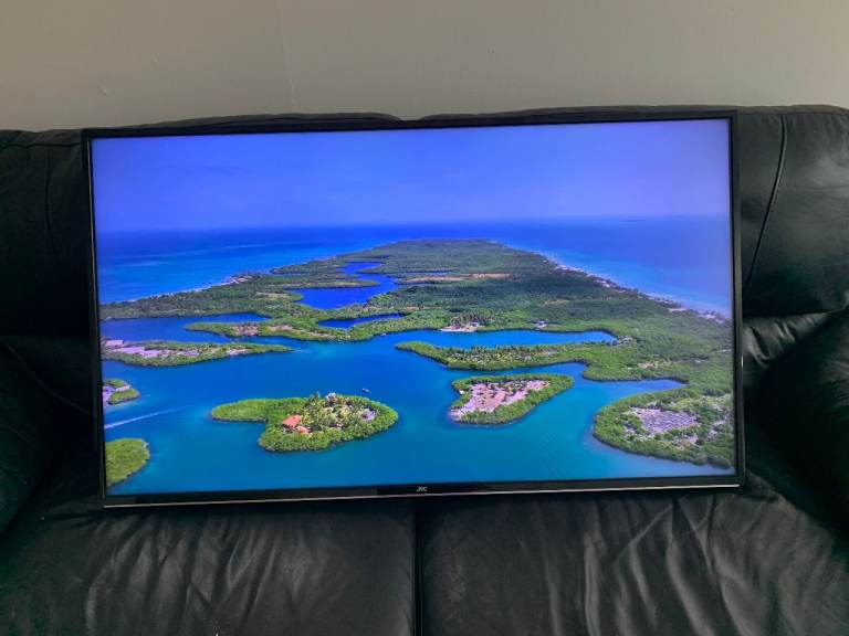 JVC 50 Inch 4K Smart TV (Wall mounted)
