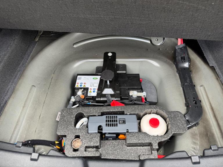 2017 Jaguar XE 2.0d R-Sport Auto Euro 6 (s/s) 4dr SALOON Diesel Automatic