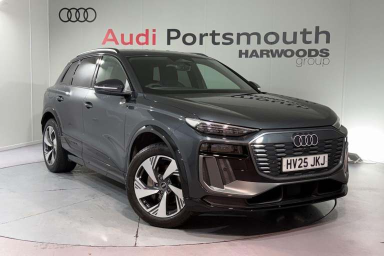  Audi Q6 e-tron 100kWh S line SUV 5dr Electric Auto quattro (388 ps) Electric Automatic