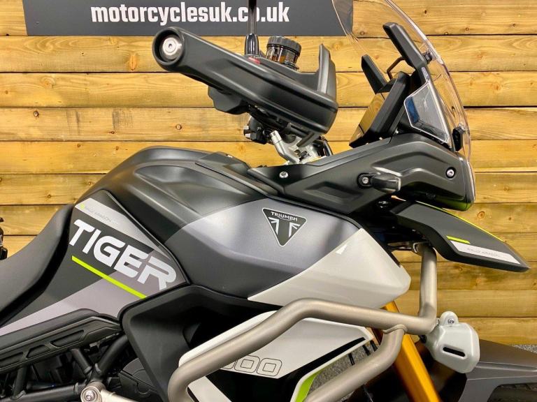 2023 Triumph Tiger 900 Rally Aragón Edition, Only 1,164 Miles, Panniers, Top bo