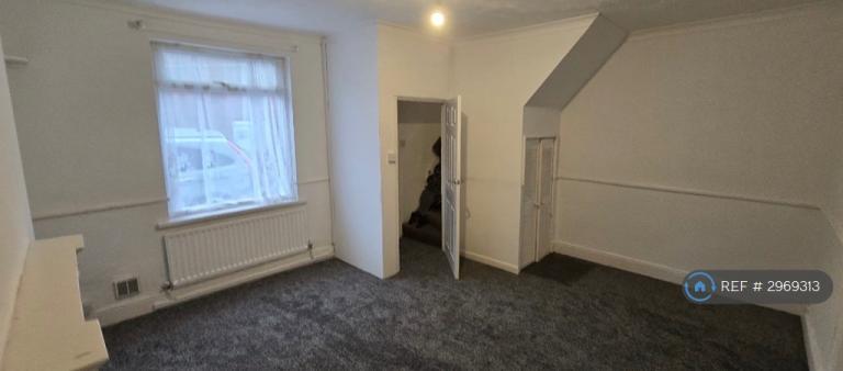 2 bedroom house in Warren St, Peterlee, SR8 (2 bed) (#2969313)