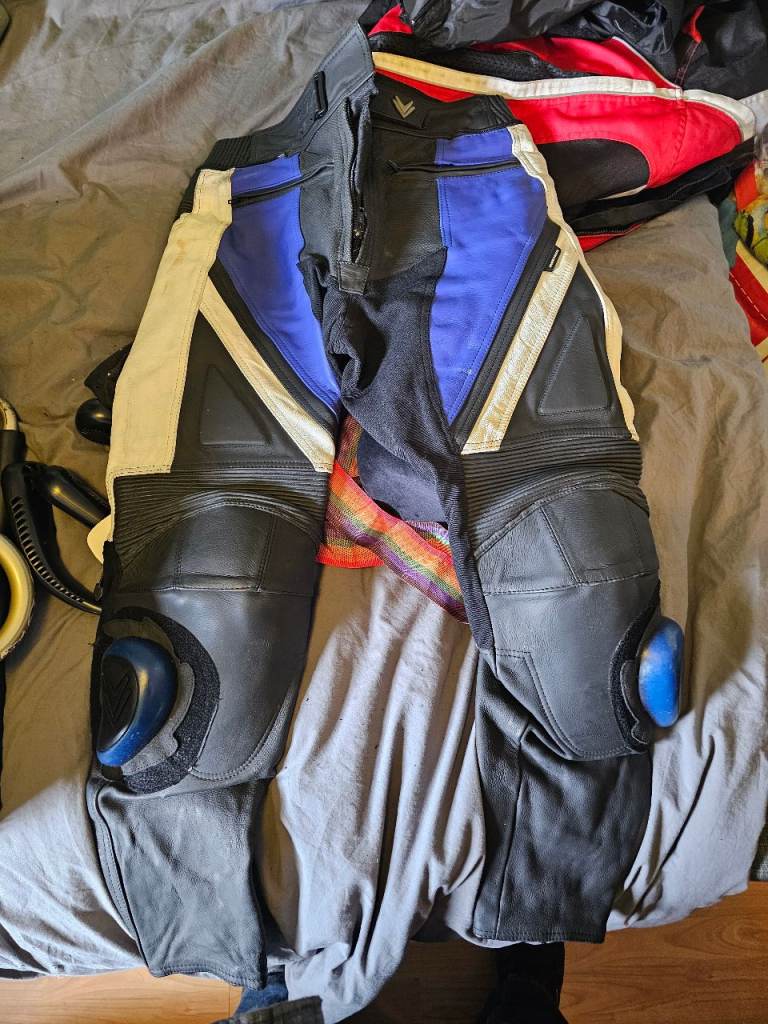 Frank Thomas jacket and trousers 