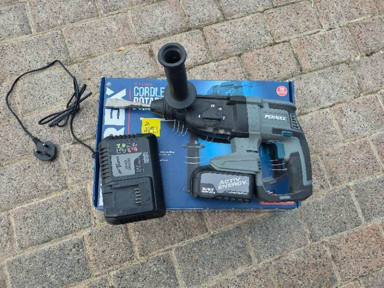 Ferrex cordless hammer drill with battery and charger 