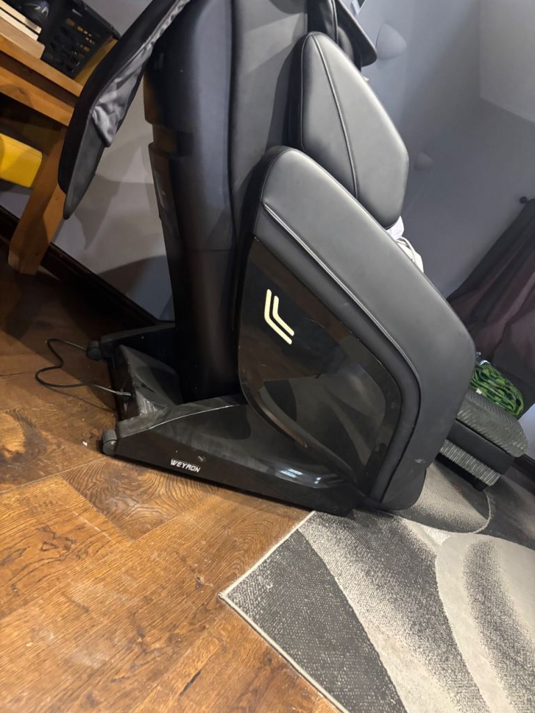 Vytton Black Massage Chair - Good Condition