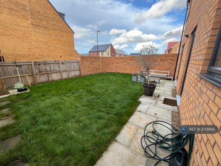 3 bedroom house in Citrine Place, Cheltenham, GL52 (3 bed) (#2713993)