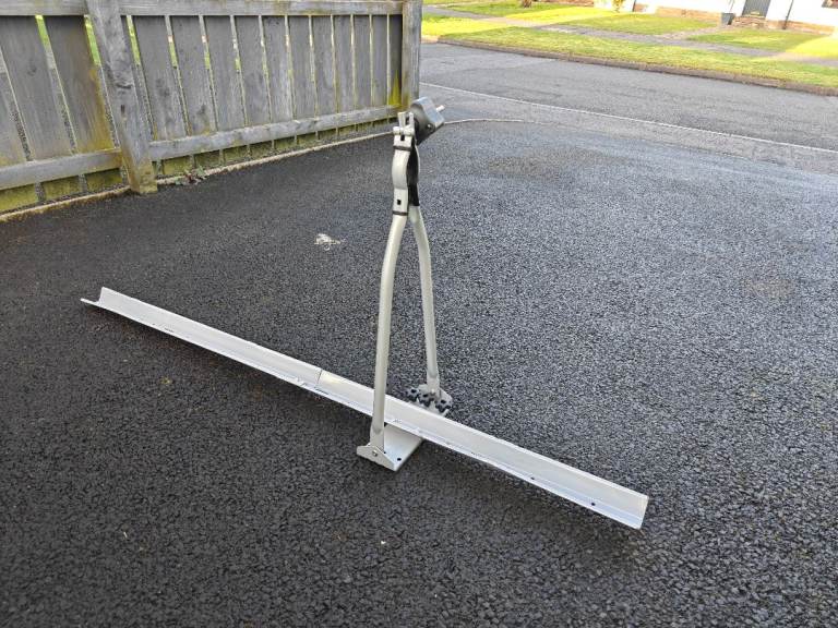 Halfords Roof Mount Bike Rack