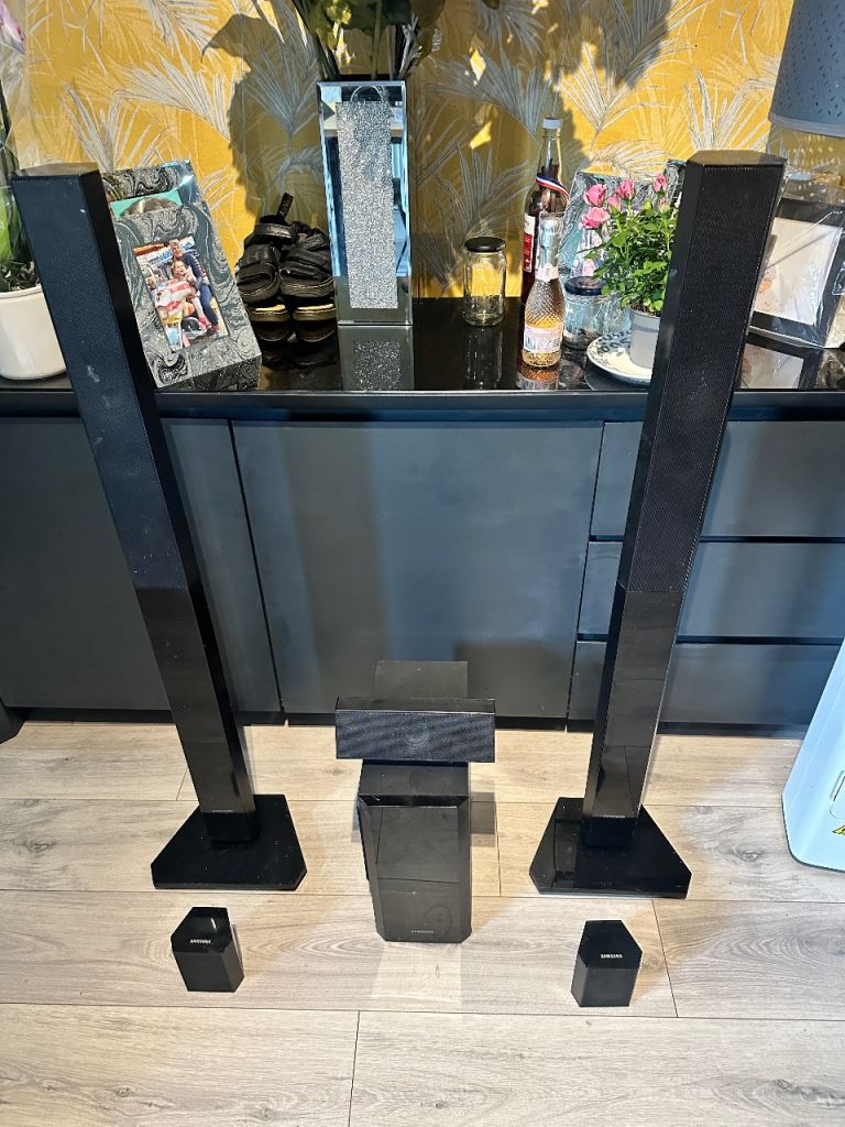 Samsung surround sound speakers