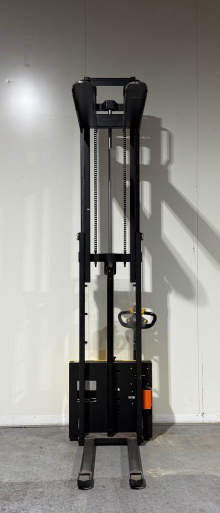 Fully Electric Loadsurfer Pallet Stacker Truck 1500KG 1.5 Ton - Lifts 3m - VGC