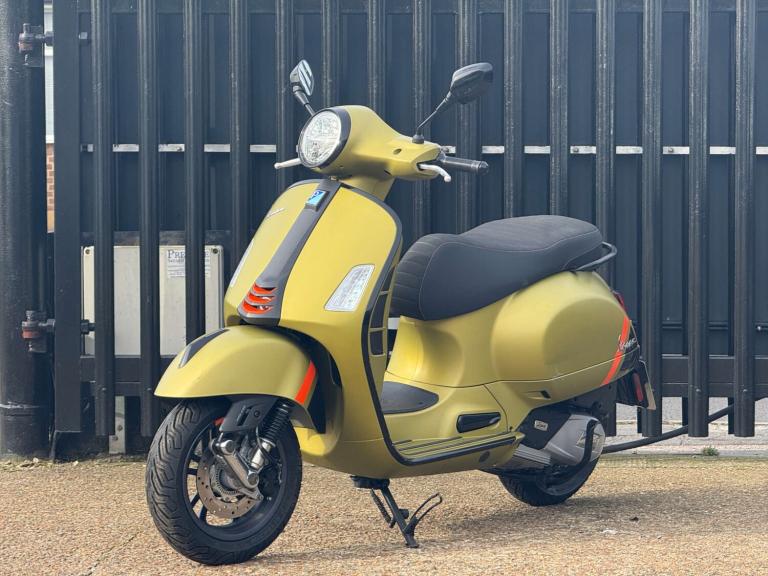 2023 Piaggio VESPA GTS 125 SUPERSPORT 0.1 Vespa GTS 125 SuperSport Unlisted Petrol Automatic