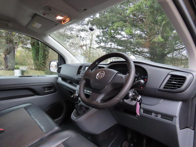 2021 Vauxhall Vivaro 2700 1.5d 100PS Edition H1 Van PANEL VAN DIESEL Manual