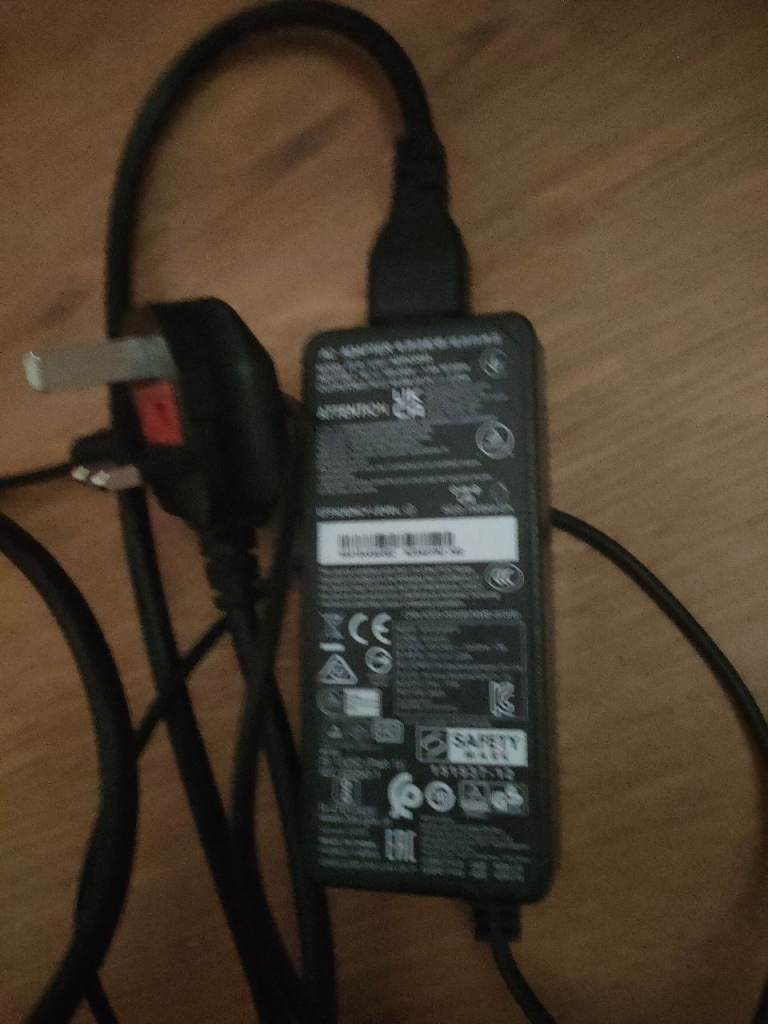 2 x MSI monitor with damaged screen