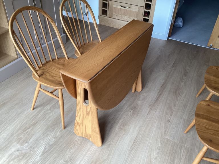 Ercol Gate-leg Dining Table with Four Chairs – excellent Condition
