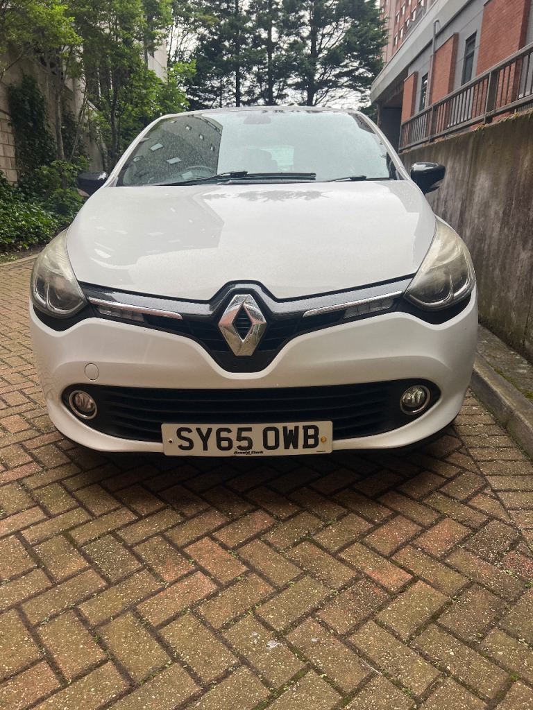 Renault, CLIO, Hatchback, 2015, Manual, 1461 (cc), 5 doors
