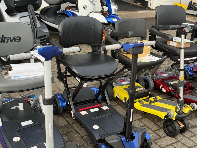 Folding Mobility scooter manual and Remote 