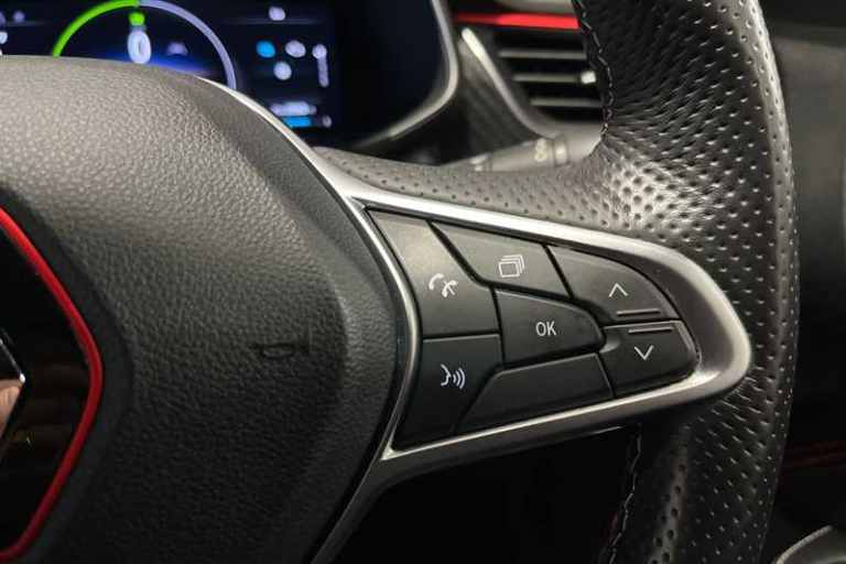 2022 Renault Arkana 1.6 E-TECH Hybrid 145 R.S. Line 5dr Auto COUPE PETROL/ELECTRIC Automatic