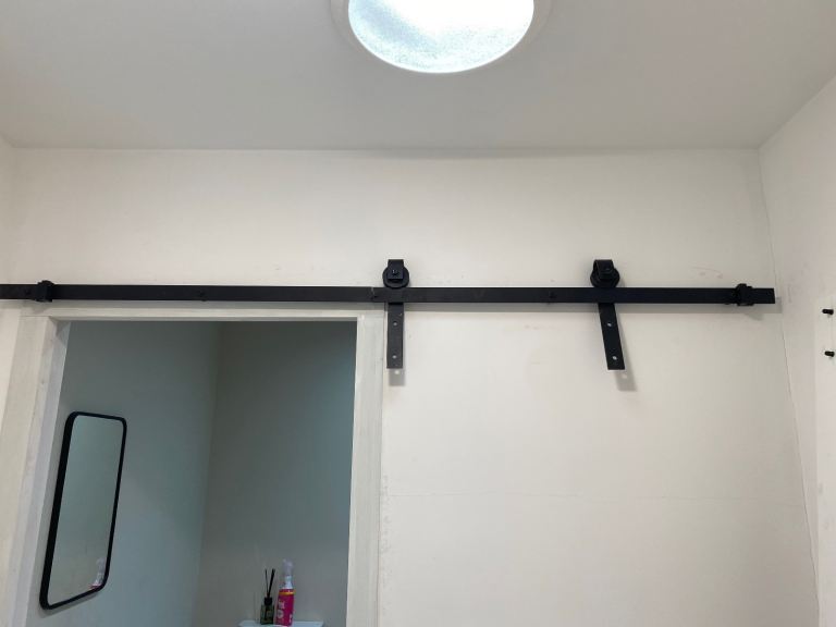Sliding door (internal)