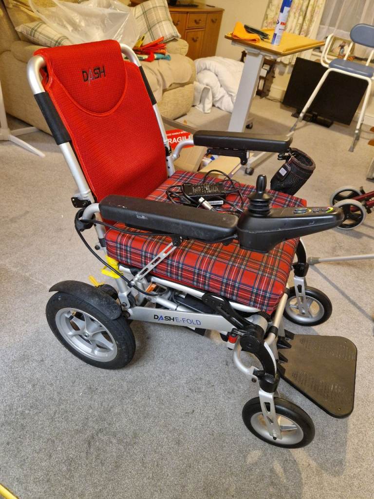 Dash e-fold electric wheelchair 