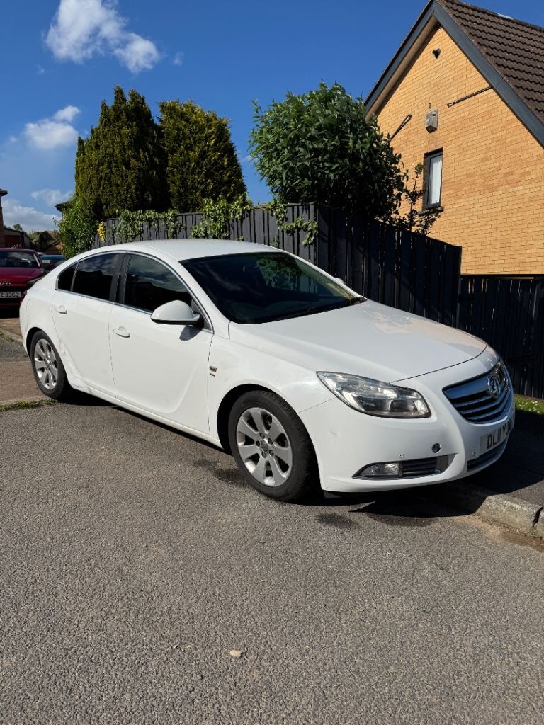 2011 Vauxhall Insignia CDTi SRi Nav, Manual, 2L Diesel, 5 doors