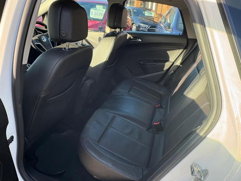 2013 Vauxhall Astra 2.0 CDTi 16V ecoFLEX Elite 5dr HATCHBACK DIESEL Manual