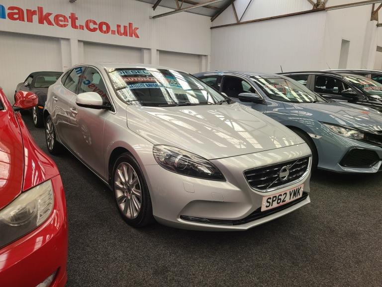 2012 Volvo V40 D3 2.0 Diesel SE Lux Nav Automatic 5-Door Hatchback Diesel Automatic