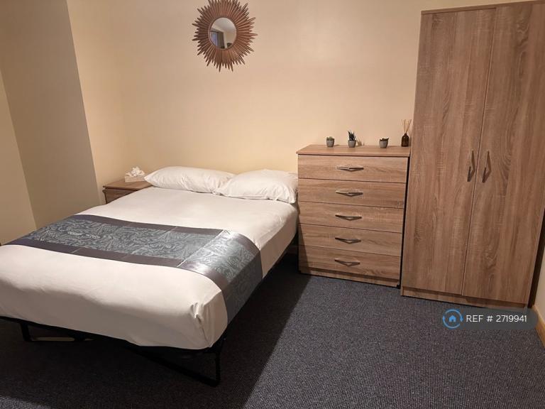 Studio flat in Hornsey Crouch End, London, N8 (#2719941)