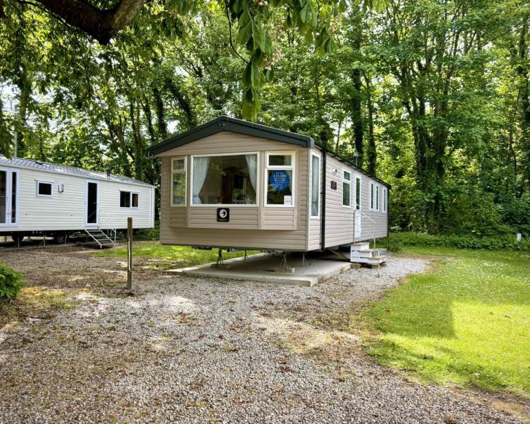 🌊 3 Bed Static Caravan Holiday Home Cornwall | Near Padstow | Great Value | Private Parking 🏖️