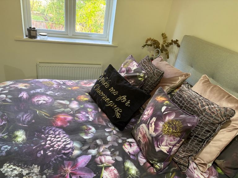 image for Ted baker king size bedding 