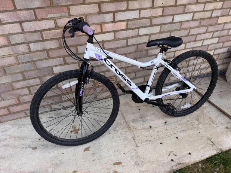 CROSS LXTRAP Dirt Jump Bike - White and Purple