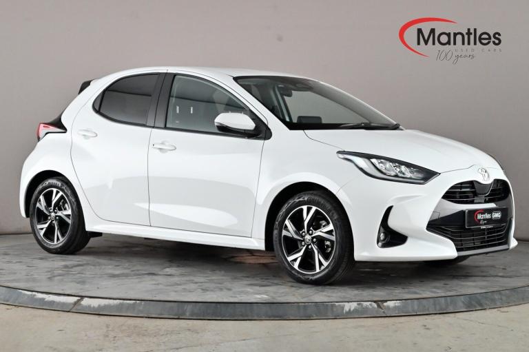  Toyota Yaris 1.5 Vvt H Design Hatchback 5dr Petrol Hybrid E CVT Euro 6 s/s 116