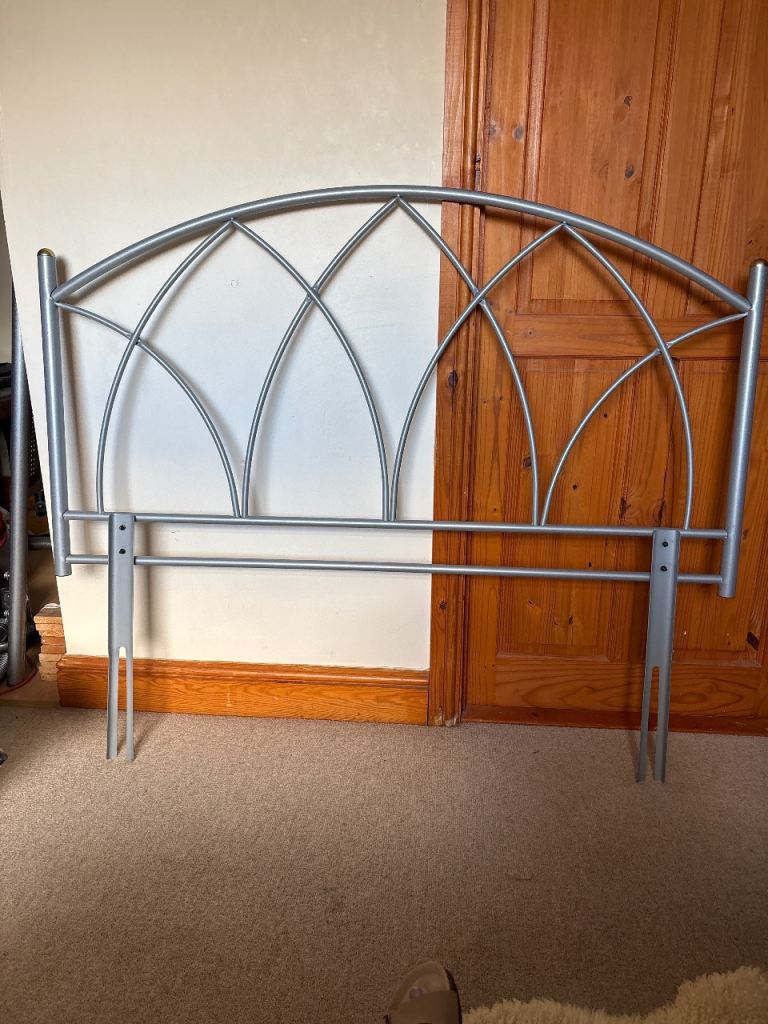 Head board metal